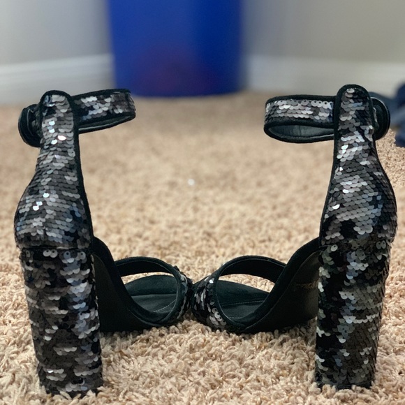 Kendall and Kyle sequin heel sandal - Picture 4 of 6